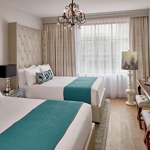 Double Queen Room City View